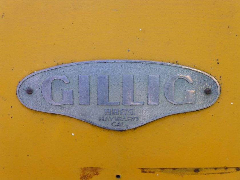 Gillig Bros Plate CC-182-015-950