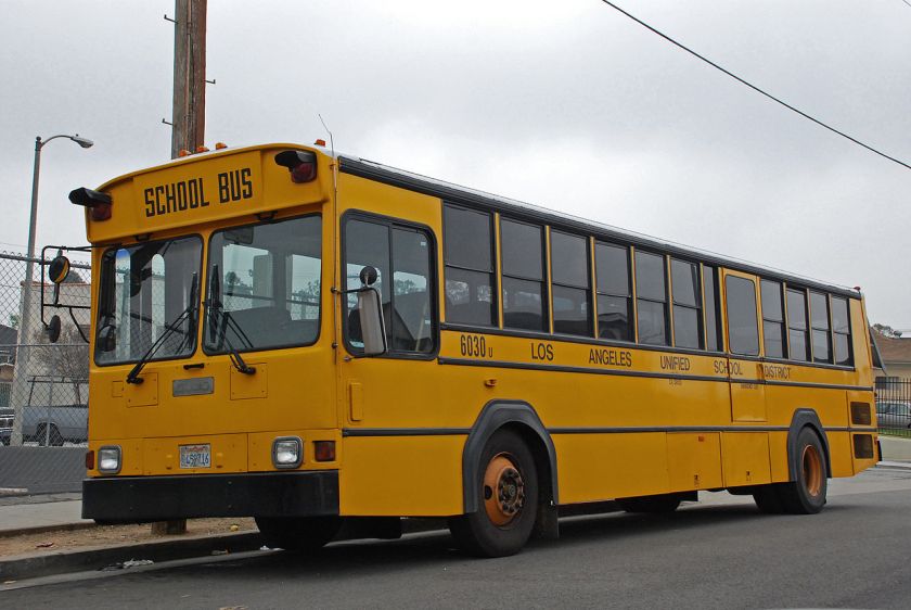 Gillig Phantom School Bus LAUSD 2002