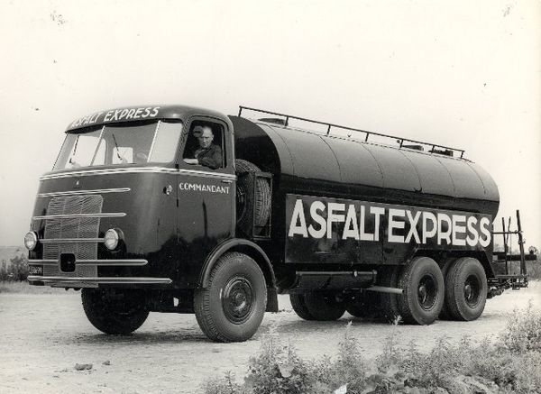 1947 DAF Commandant Asfaltexpress