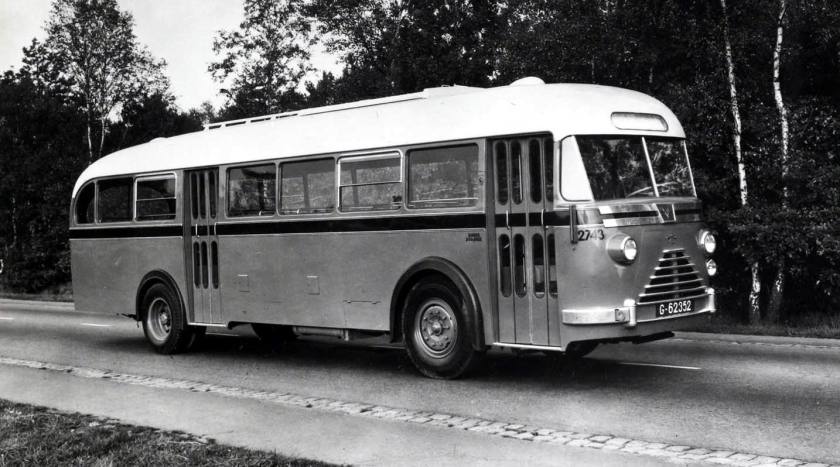 1950 DAF Autobus voor de NS met Waukesha uitschuifmotor a