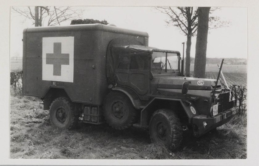 1952 DAF YA 126 Ambulance c