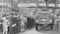 1964 DAF Productie van het vijftigduizendste truckchassis