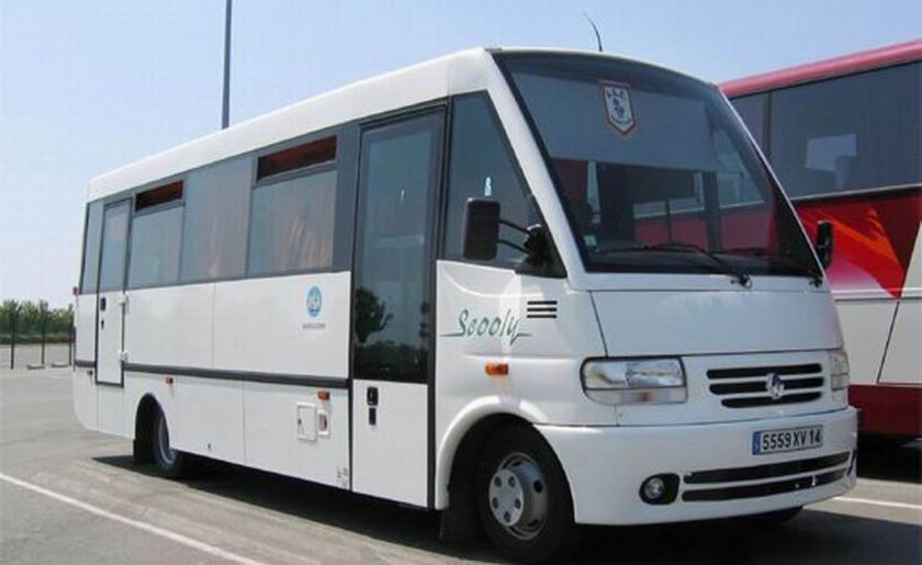 Bussen ACEV Minibus Scooly carrossé par ACEV sur châssis RVI Mascott