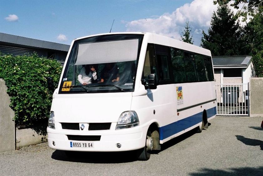 Bussen Acev Scooly Renault F