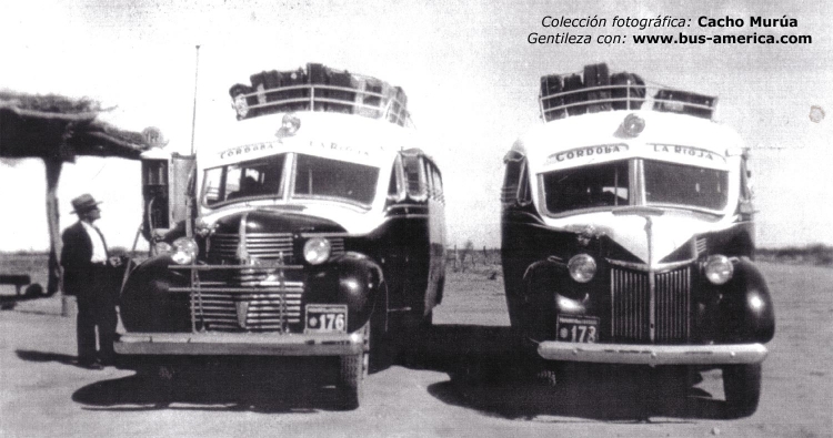 1940 Dodge + FORD(r)-Decaroli Hnos