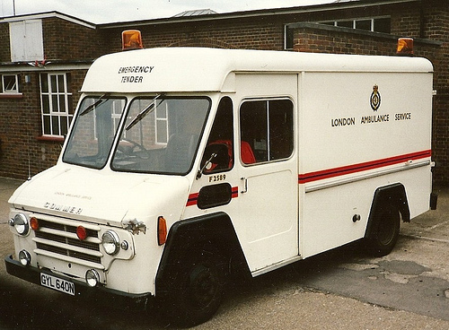 28 LONDON AMBULANCE COMMER FITTERS
