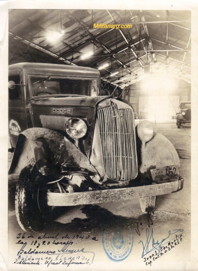 008a Dodge bus 1930-1939 after an accident
