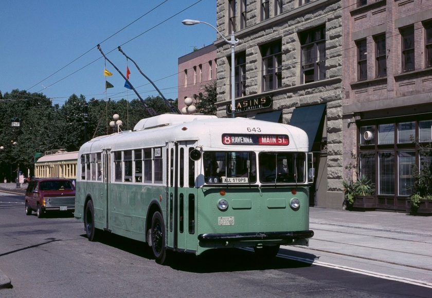 Seattle 1940 Twin Coach trolleybus 643 in 1990