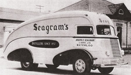 1938 seagrams DiamondT 01 resized