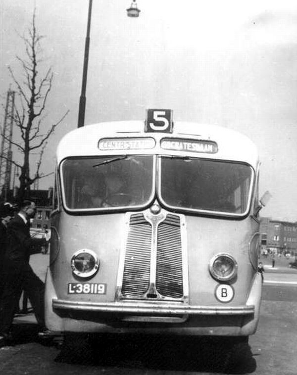 1947 Proctor-Springwood-Domburg (eerste dieselbus) 074a