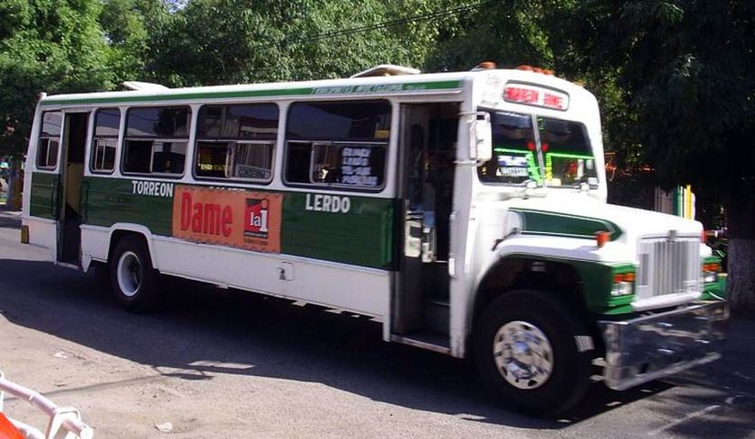Bussen DINA S-500 bus avec CAPRE valides