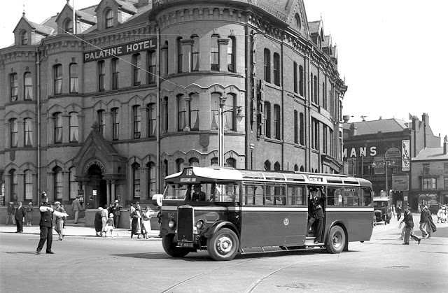 1935 Cravens bodied Leylan Lion 92 Central Stn