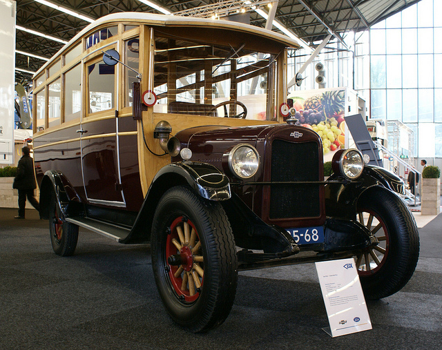 1923 Chevrolet Hainje Bus