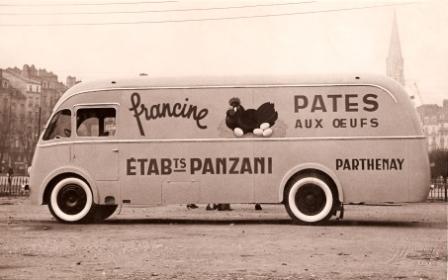 1953 La-Publicite-qui-roule-Panzani-carrosserie-Heuliez-Cerizay-Citroen-P45
