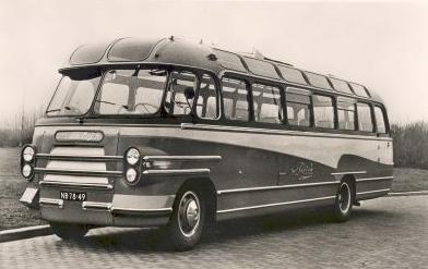 1953 NB-78-49 Bedford SB with Hainje coachwork