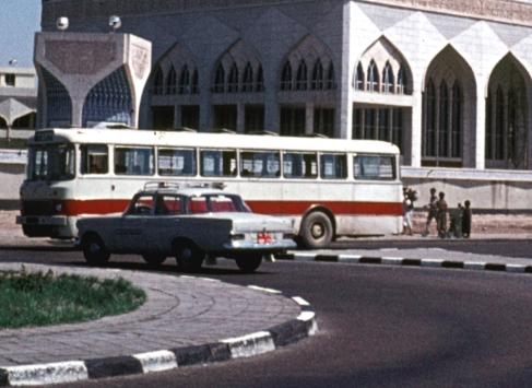 13 Ikarus_556_in_1973,_Baghdad_mosque