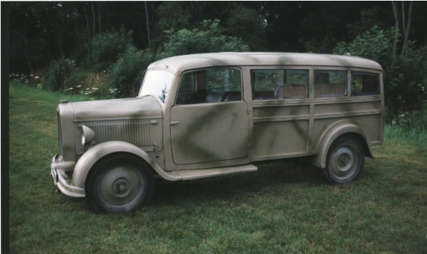 1939 Hansa Lloyd Medical Staff Officers car