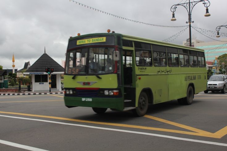 1990 Hino inter town bus Bruneï