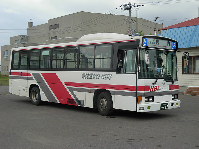 1998 Hino Niseko bus 462
