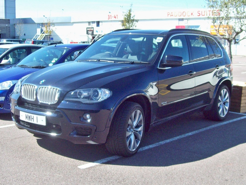 2007-.. BMW X5 3.0 TDi E70