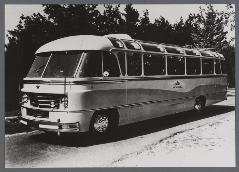 1951-daf-autobus-van-de-kvnr-jongerius-carrosserie-chassis-b