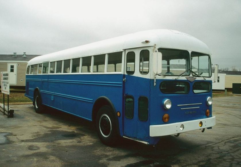 1953 Kenworth bus