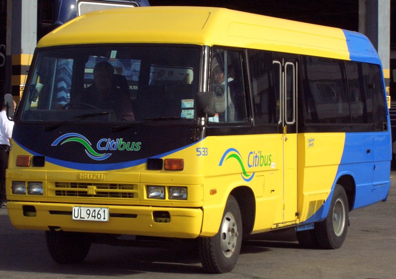 Isuzu Minicoach536