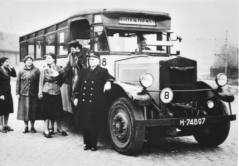 1929 Krupp bus 18, opbouw Werkspoor RET-ZW-002