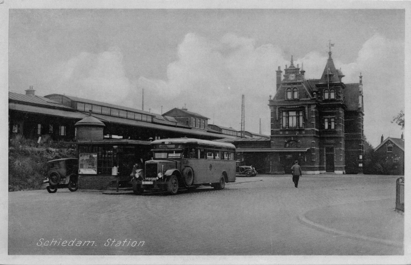 1930 2-4-krupp-werkspoor schiedam station NS