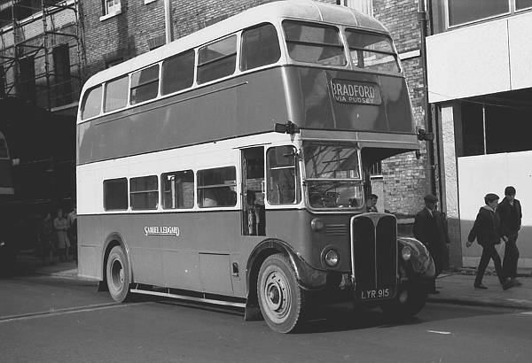 1952 A.E.C. Regent III ex London Transport RT3496 lglyr915