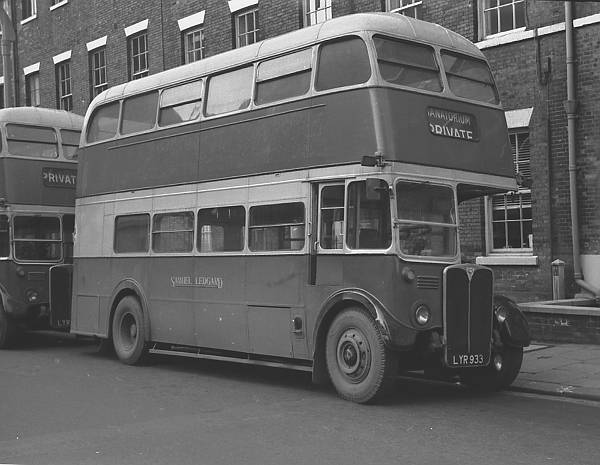 1952 A.E.C. Regent III ex London Transport RT3514 lglyr933