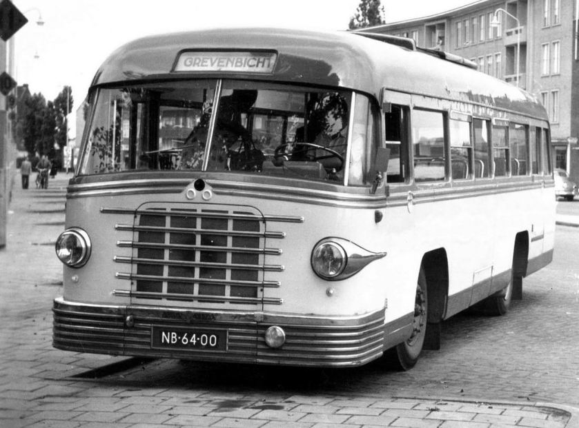 1952 Scania carr. De Groot NB-64-00
