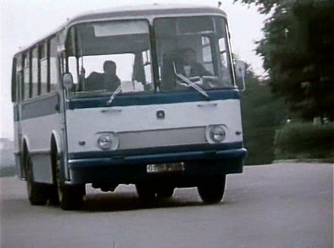 1976 LAZ 695N