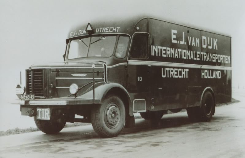 Trucks KROMHOUT des transports E.J. VAN DUK d' Utrecht Hollande dans les années 50