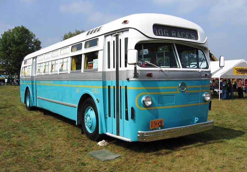 1948 Mack blue bus