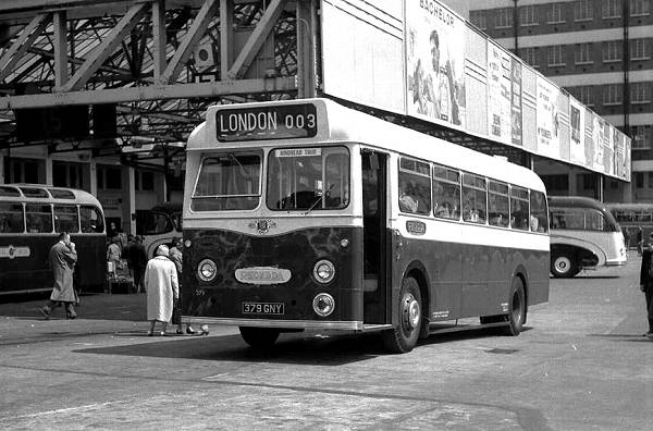 1961 Leyland Tiger Cub PSUC1-2 with Metro-Cammell DP41F body