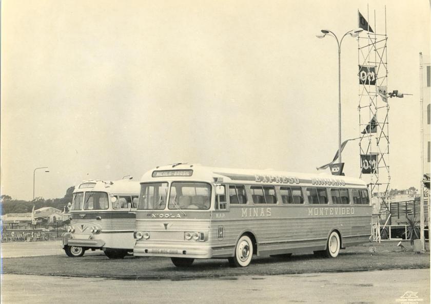 1962 Ônibus Nicola da Expresso Minuano, exposto em Montevidéu em março de 1962