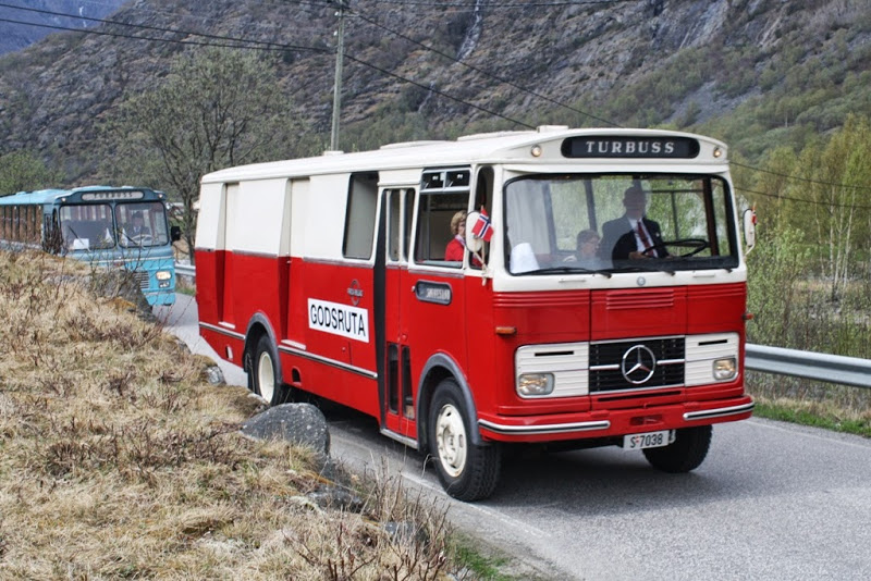 1968 T-7038 Mercedes-Benz, kombinertbuss, 1968-modell. - kopie