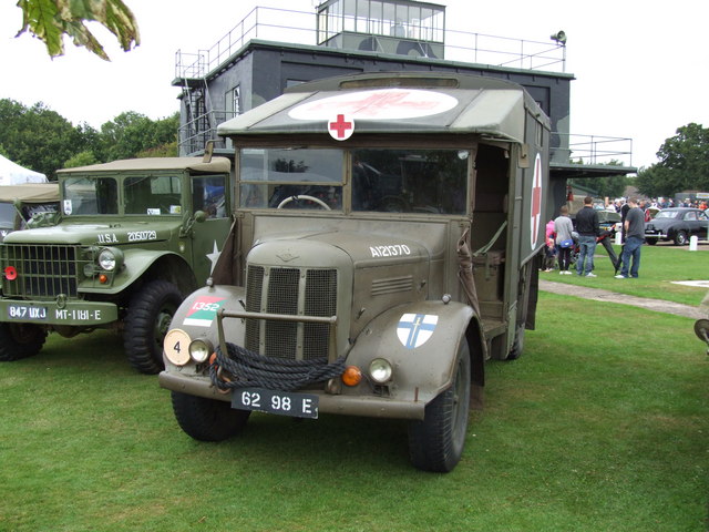 4 Austin K2-Y ambulance