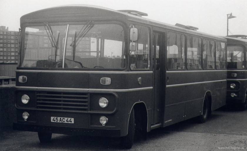 bedford-sb3-marshall-body-coach-45-ac-44