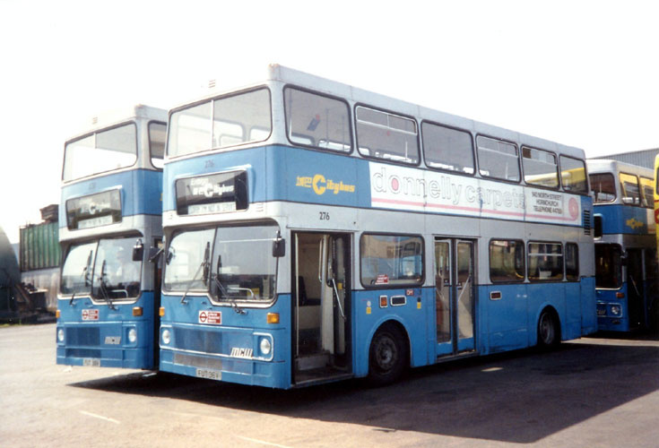 MCW Metrobus buses 276 (FUT36V) and FUT38V