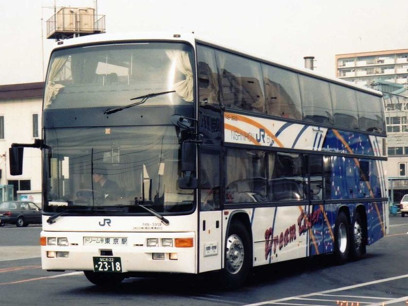 05 Nishinihon-JRBus-748-3902-JONCKHEERE