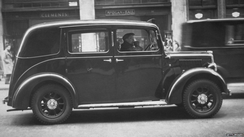 1 1948 the Austin FX3 introduced the familiar London taxi