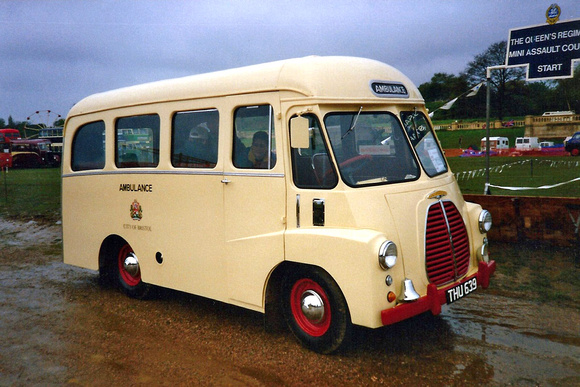 1954 Morris LD1 ambulance THU639