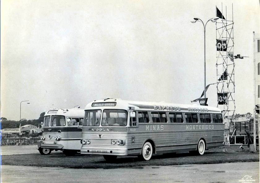 1962 Ônibus Nicola da Expresso Minuano, exposto em Montevidéu em março de 1962
