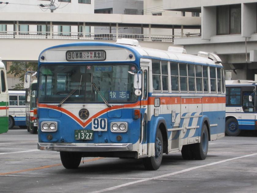 22 Ryukyu-Bus-3E
