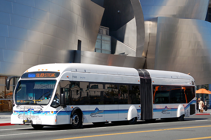 Foothill_Transit_NABI_60-BRT_articulated_bus