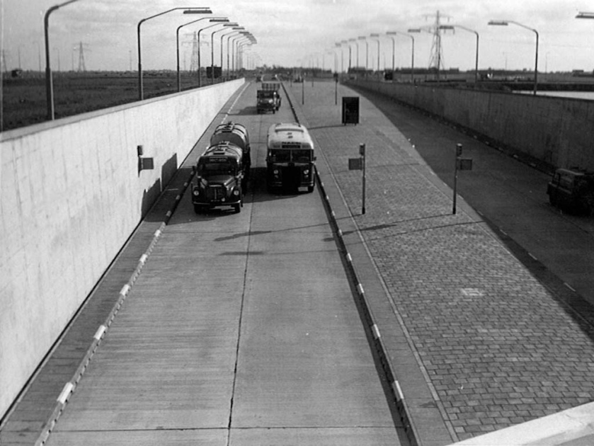 NACO Alkmaar, Velsertunnel, Beverwijk (1957)