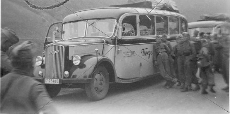Opel-Blitz 3,6-47 bus