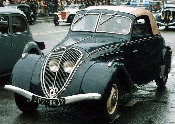1937 Peugeot 302 cabrio